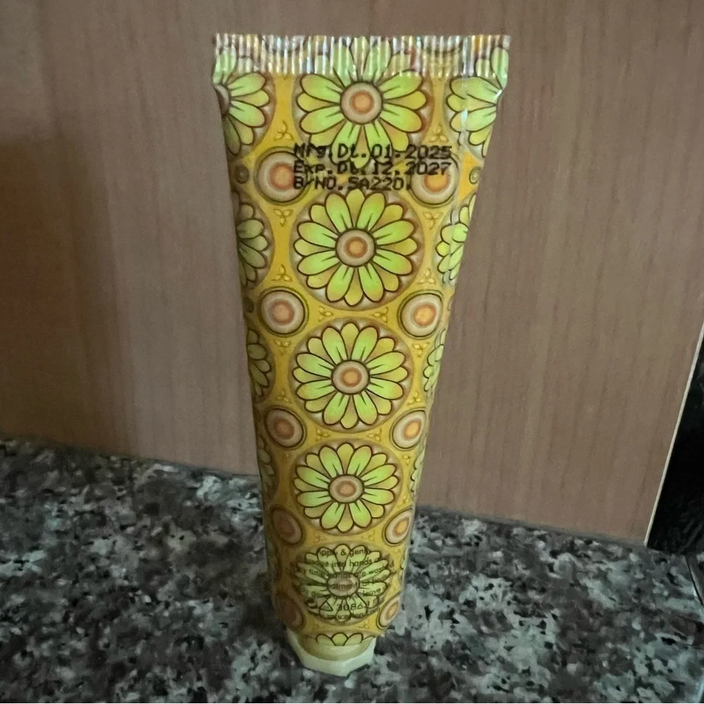 SPA CEYLON Neroli Jasmine No Age Serum Enriched Hand Cream Moisturizing Daily